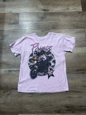 The Prince Estate Official Purple Rain Graphic T-Shirt Pink